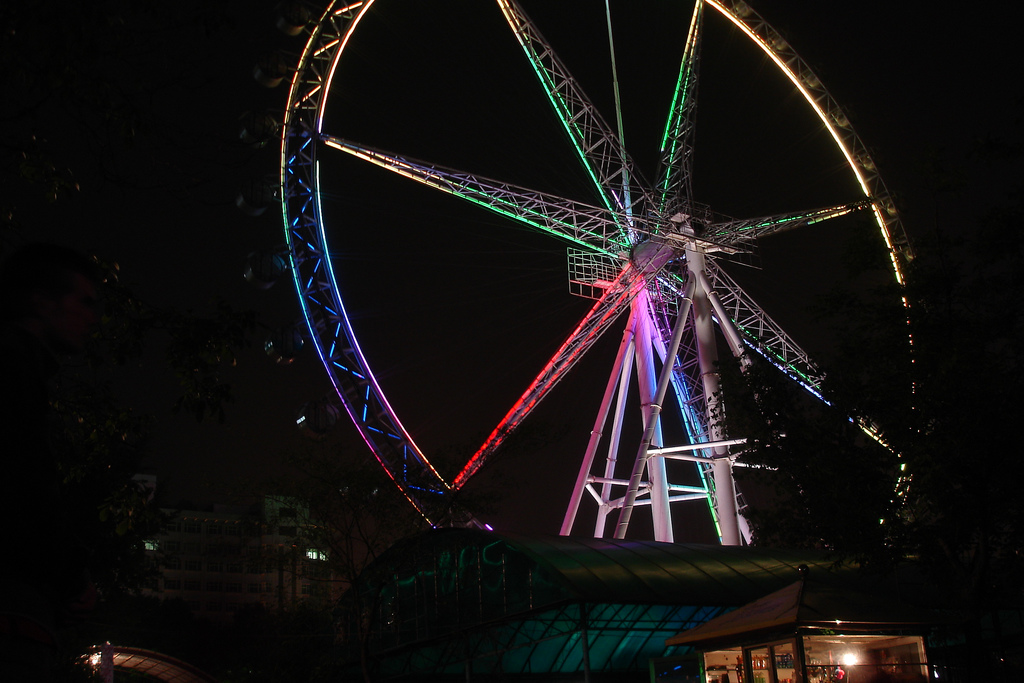 Zhengzhou_Ferris_Wheel_at_night